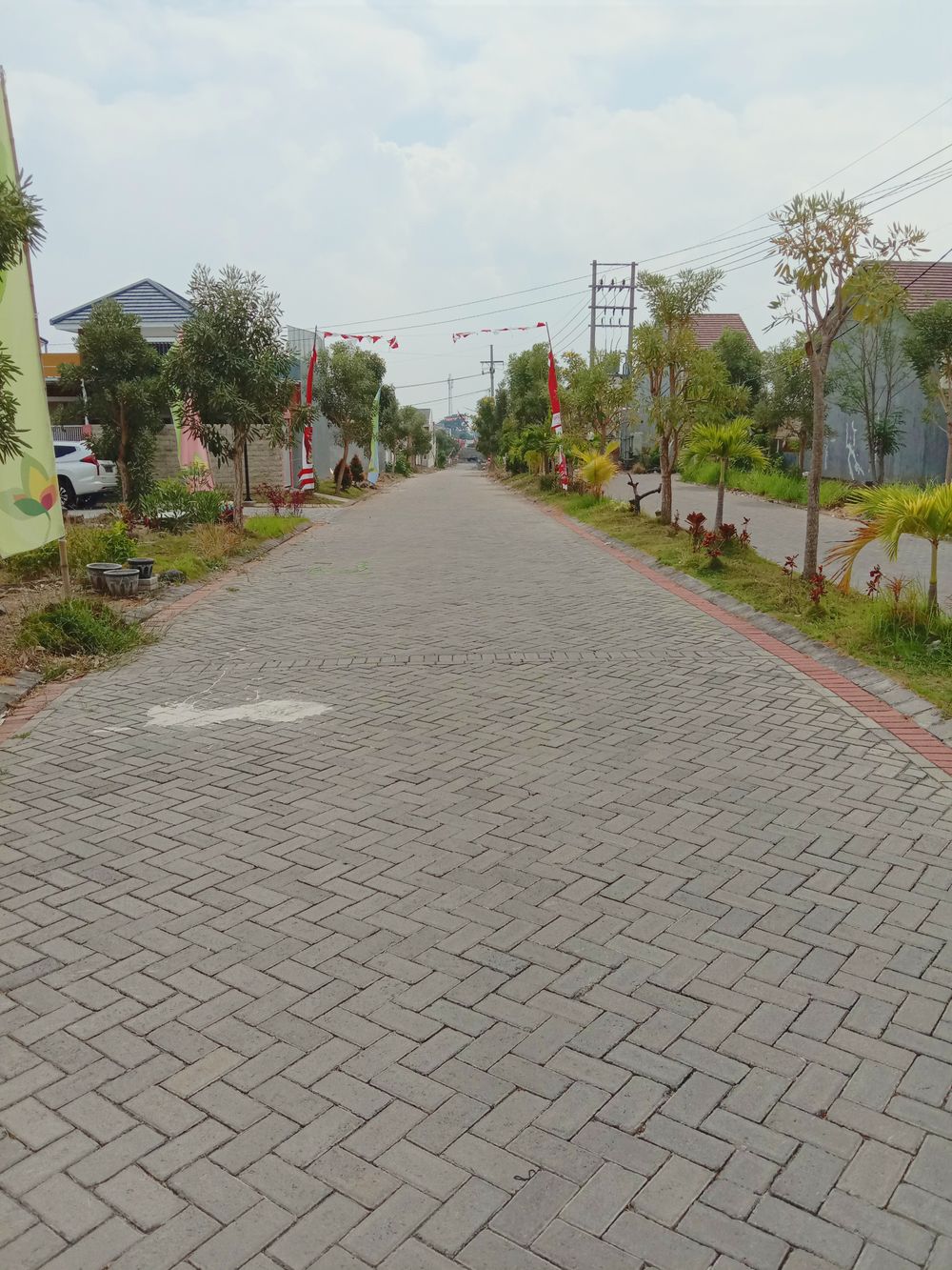 foto posisi tengah perumahan CERME SQUARE RESIDENCE