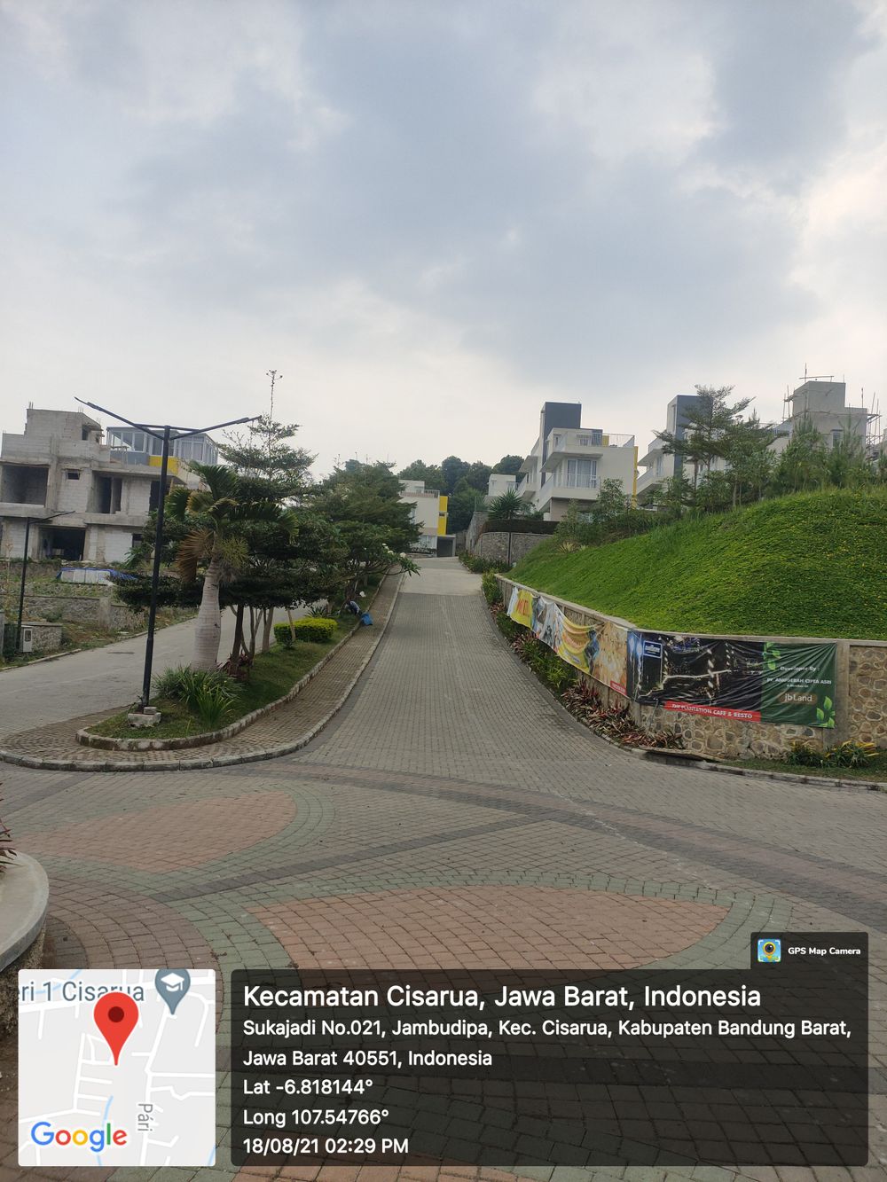 foto posisi tengah perumahan VALLE VERDE VILLA & RESIDENCES