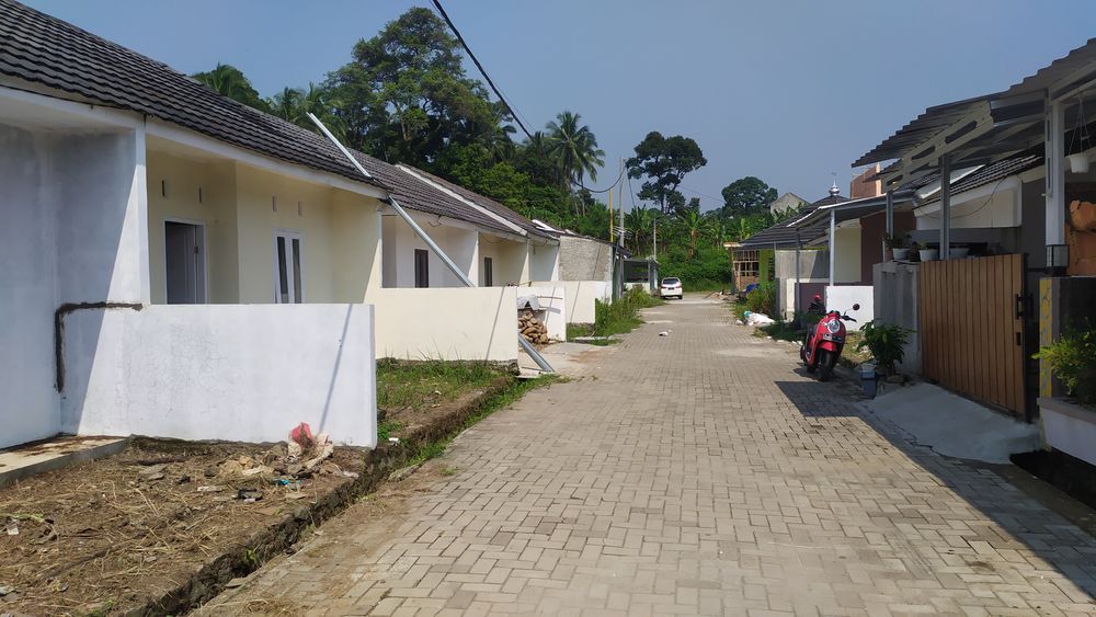 foto posisi tengah perumahan GRAHA AMAN MANDIRI 2