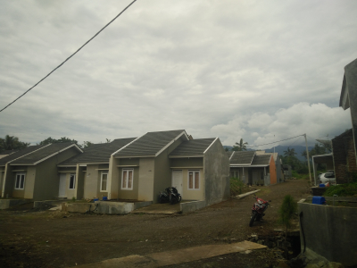foto posisi tengah perumahan Garden Permata Asri