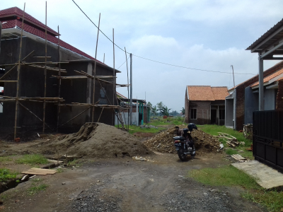foto posisi tengah perumahan TAMAN PELANGI