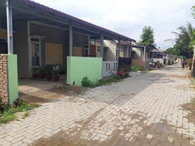 foto posisi tengah perumahan Cluster  Taman Deli  Kencana