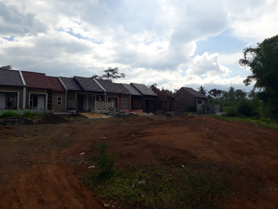foto posisi tengah perumahan Mutiara Residence Dawagung