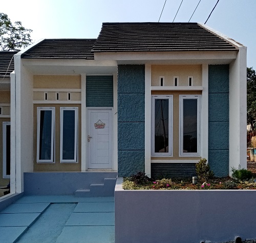 foto contoh rumah perumahan Selaras Residence