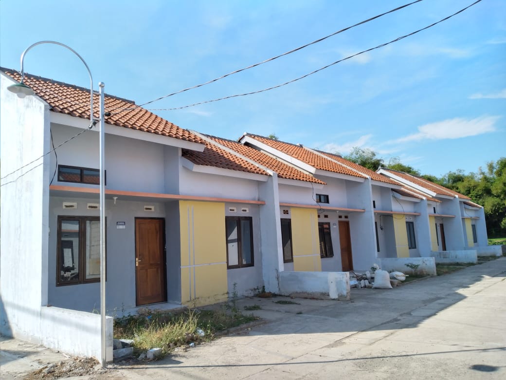 foto gerbang perumahan bumi jatirejo residence
