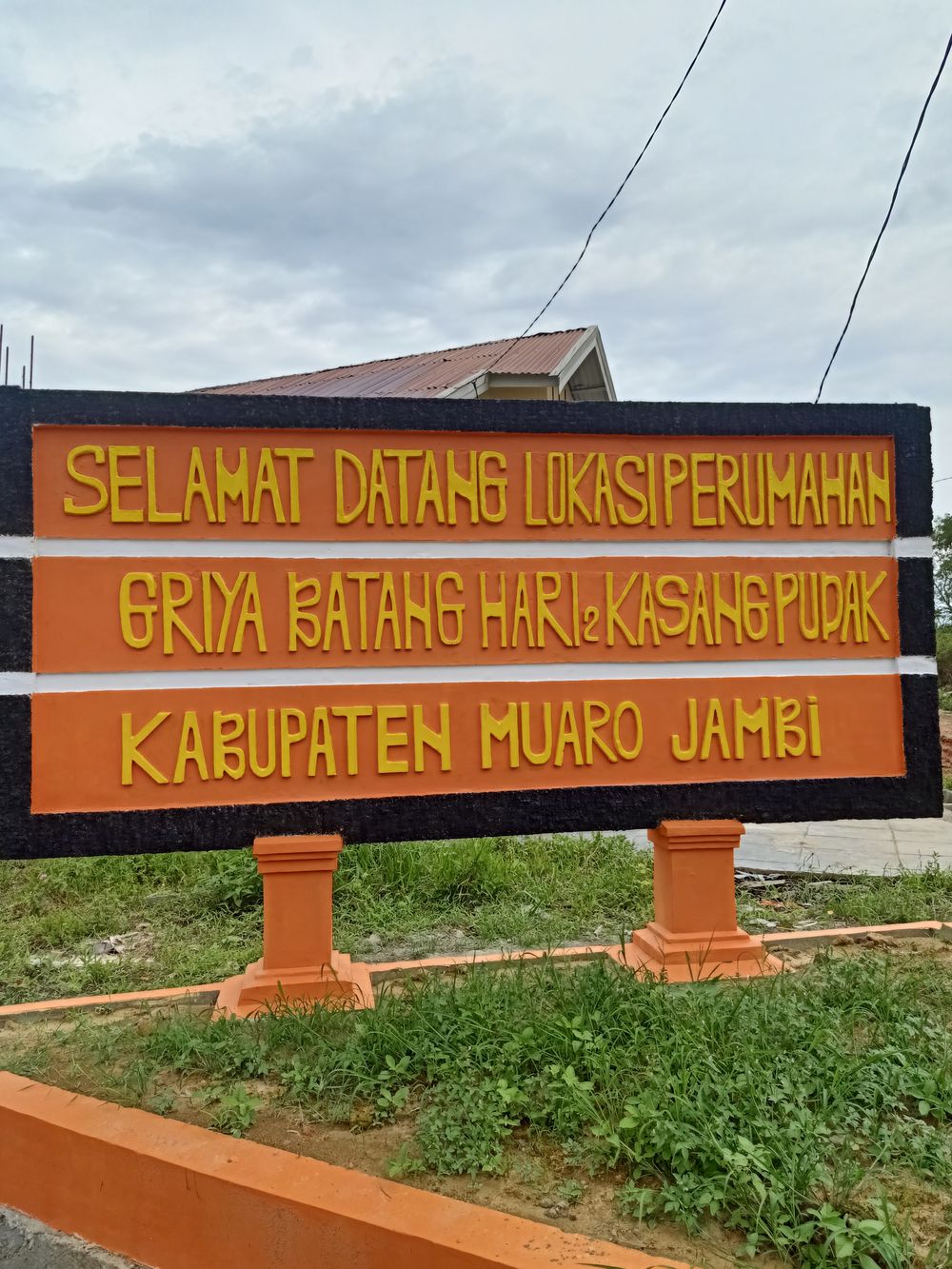 foto gerbang perumahan Griya Batanghari 2