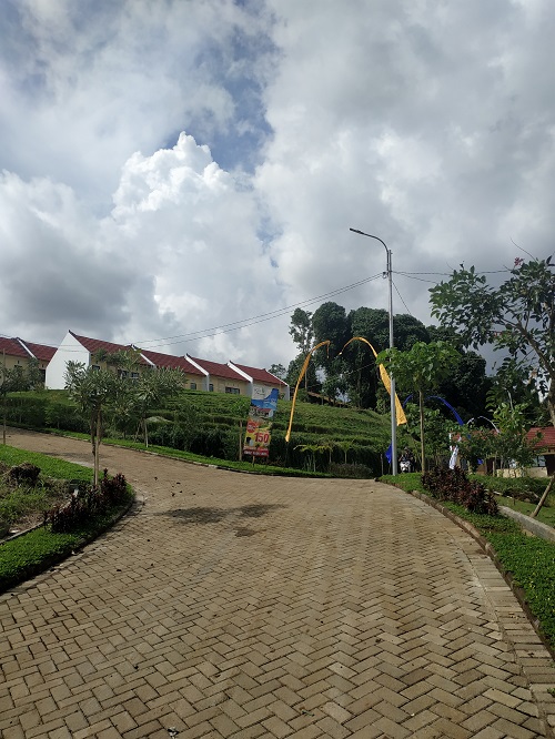 foto gerbang perumahan TAMAN BUKIT NIRWANA