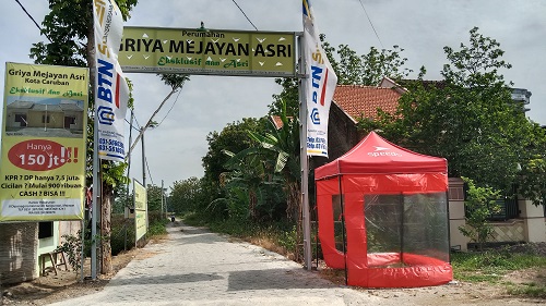foto gerbang perumahan Griya Mejayan Asri
