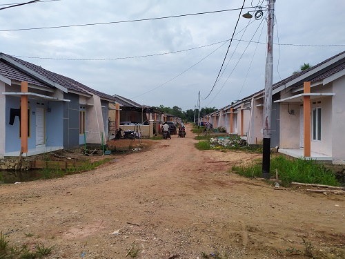 foto posisi tengah perumahan Teluk Paring Raya