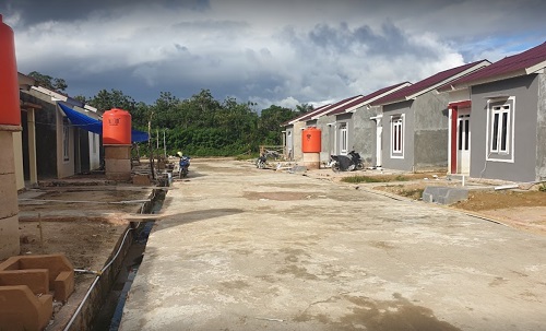 foto posisi tengah perumahan DEWI BUNGA LAND