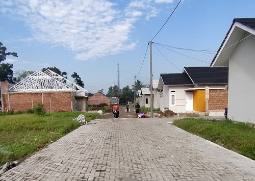foto posisi tengah perumahan SINDANGASIH REGENCY