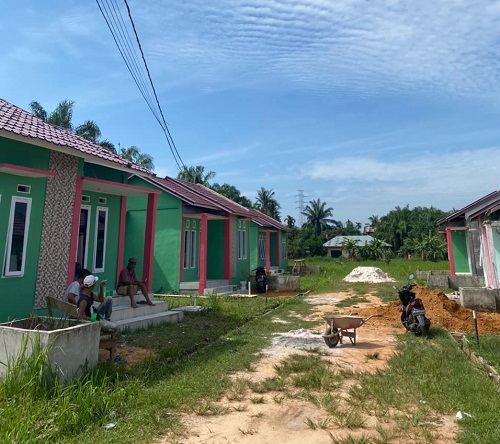 foto posisi tengah perumahan Hunian Bukit Datuk Indah