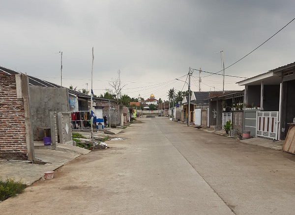 foto posisi tengah perumahan GRAND KRAMATWATU