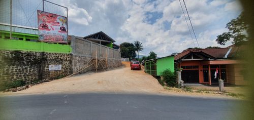 foto gerbang perumahan Parakan Muncang Residence