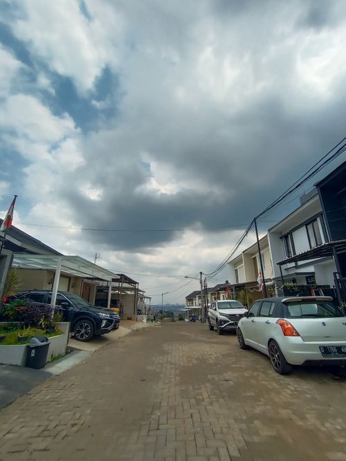foto posisi tengah perumahan Green Valley Residence