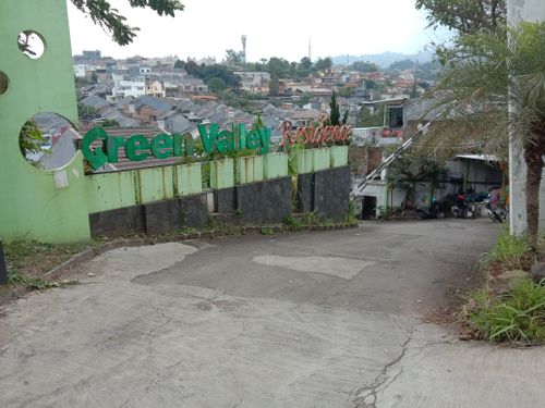 foto gerbang perumahan Green Valley Residence