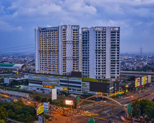 foto posisi tengah perumahan EASTERN GREEN