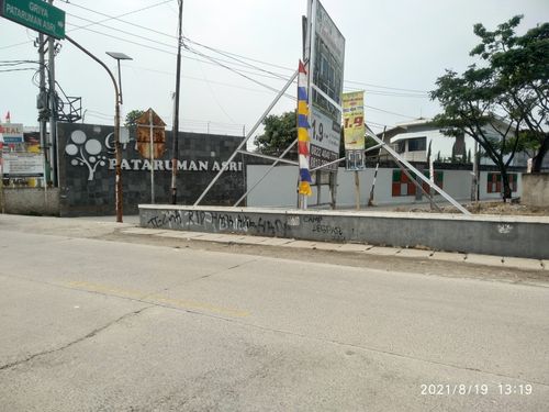 foto gerbang perumahan Griya Pataruman Asri 2