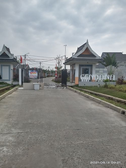 foto gerbang perumahan CENDANA (CITRA MAJA RAYA 2 JO)