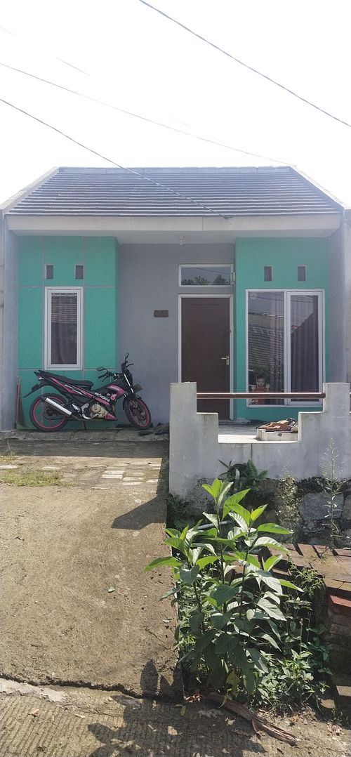 foto contoh rumah perumahan Permata Padalarang