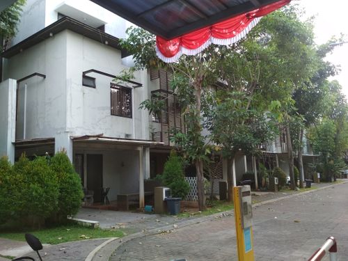 foto posisi tengah perumahan Whelford