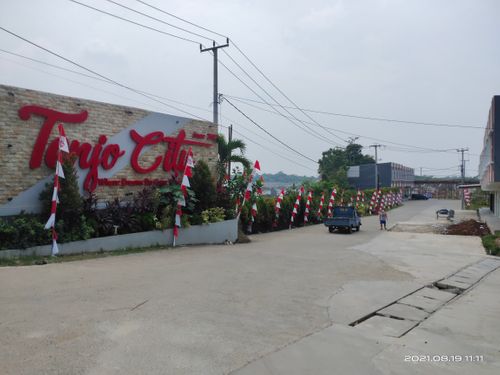 foto gerbang perumahan TENJO CITY