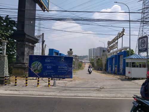 foto gerbang perumahan APARTEMEN GUNAWANGSA GRESIK SUPERBLOK