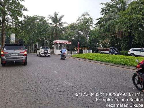 foto gerbang perumahan Talaga Bestari