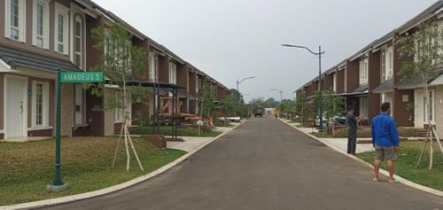 foto posisi tengah perumahan RANCAMAYA GOLF ESTATE CLUSTER AMADEUS TAHAP 1