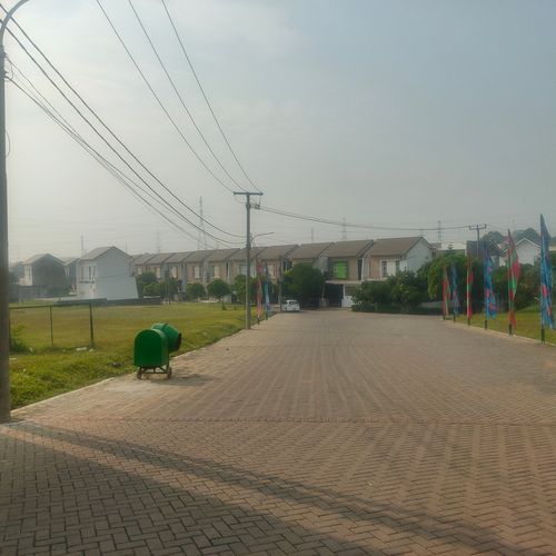 foto posisi tengah perumahan Griya Bukit Jaya 2