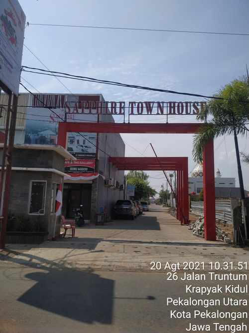 foto gerbang perumahan PERUMAHAN SAPPHIRE TOWNHOUSE