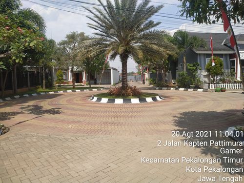 foto posisi tengah perumahan PERUMAHAN SAPPHIRE MEDITERANIA
