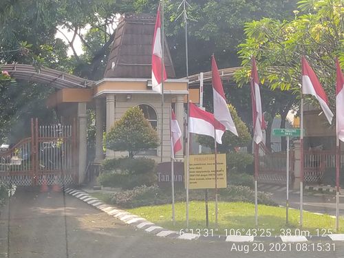 foto gerbang perumahan Cluster Tanjung - Puri Beta