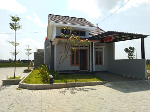 foto contoh rumah perumahan SANTIKA LAND
