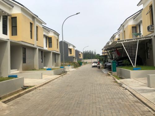 foto posisi tengah perumahan Naraya Park Kota Deltamas