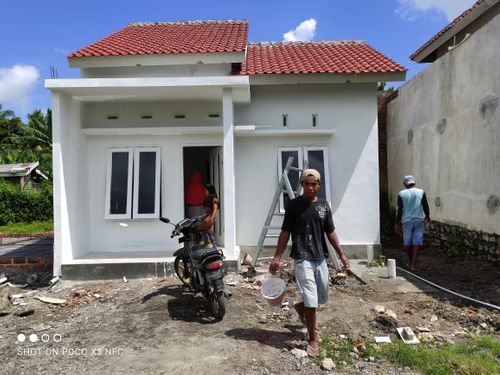 foto tampak rumah tipe 36 perumahan Mambalan Riverside Hill