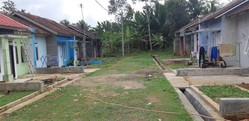 foto posisi tengah perumahan Griya bukit neglasari