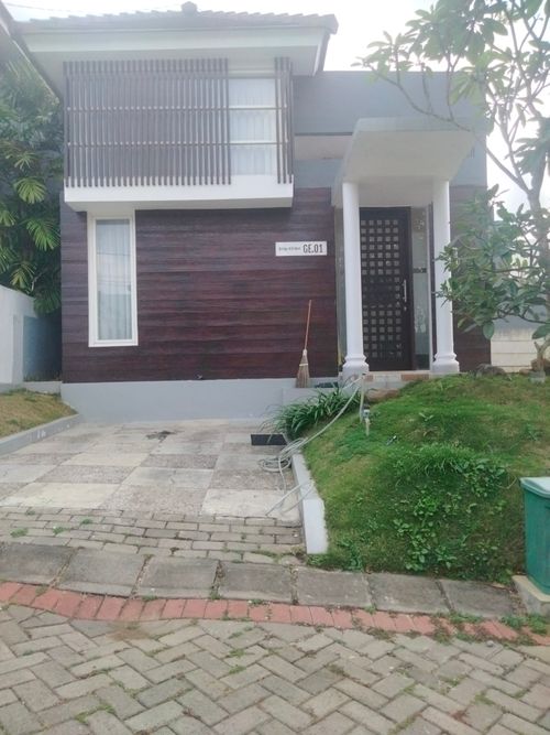 foto contoh rumah perumahan PERUMAHAN THE BRIDGE HILL