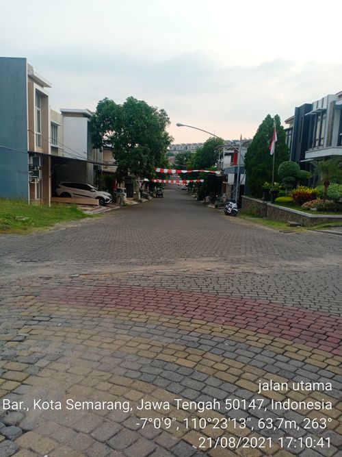 foto posisi tengah perumahan BUKIT WAHID REGENCY