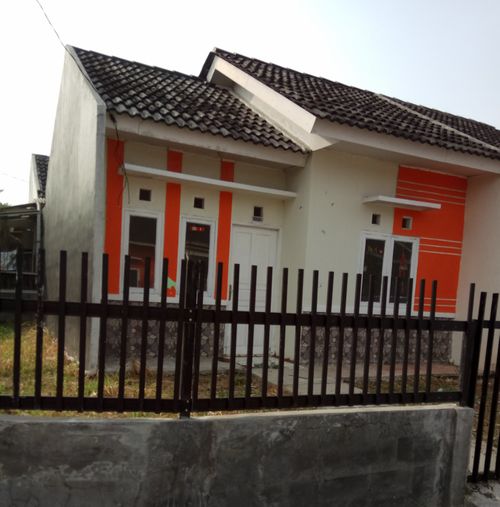 foto tampak rumah tipe 36+ perumahan Cibarusah Jaya