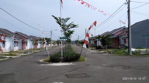 foto posisi tengah perumahan PARK LANE