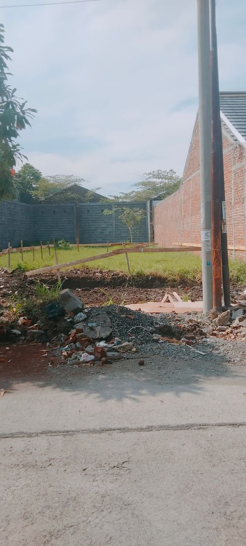 foto tampak rumah tipe 51/157 perumahan TAMAN KOPO INDAH III
