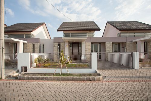foto tampak rumah tipe Kamala perumahan Taman Pondok Jati
