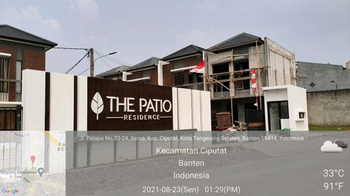 foto gerbang perumahan The Patio Residence