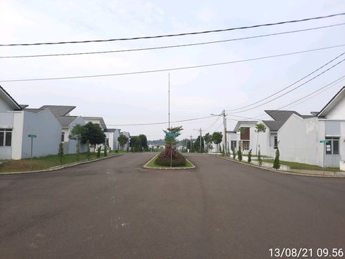 foto posisi tengah perumahan GREEN LAND (CITRA MAJA RAYA JO)