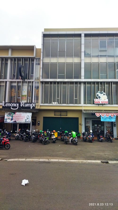 foto contoh rumah perumahan GRAND WISATA DISTRIK 1