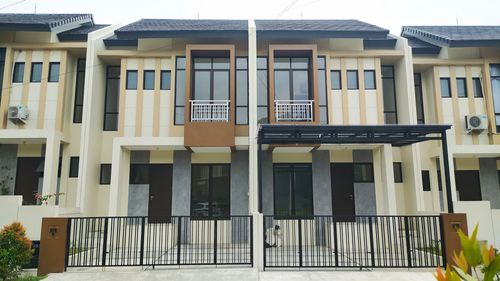 foto contoh rumah perumahan REGENSI MELATI MAS 1