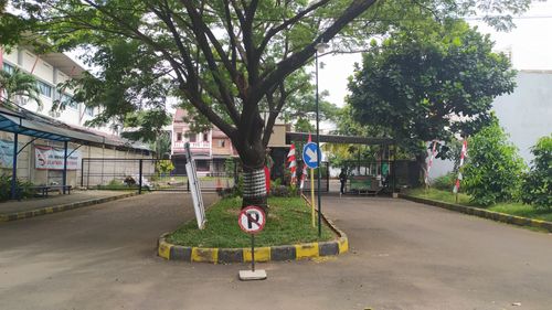 foto gerbang perumahan REGENSI MELATI MAS 1