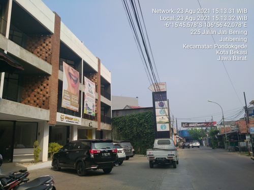 foto gerbang perumahan EASTON JATIBENING
