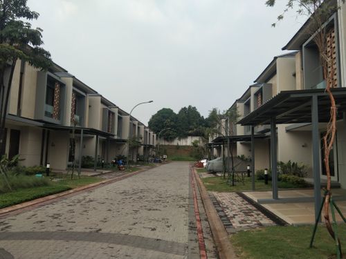 foto posisi tengah perumahan THE MOZIA